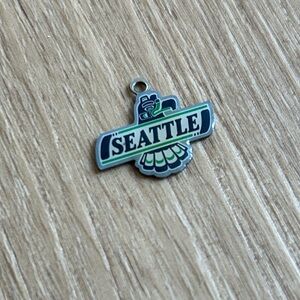 Vintage Collectors NHL Seattle Thunderbirds Totem Enamel Logo Charm